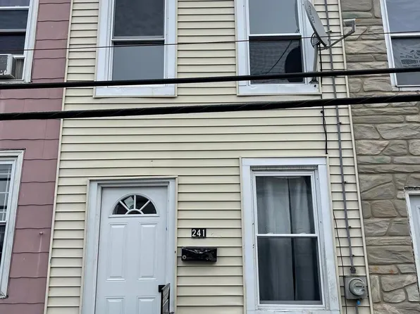 241 Maple St, Reading, PA 19602