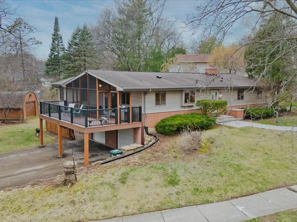 6005 Greentree Road, Madison, WI 53711