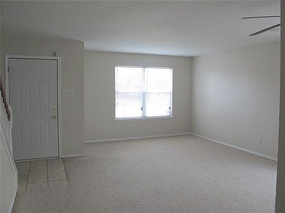 5th image of 7106 Lake Jackson Dr