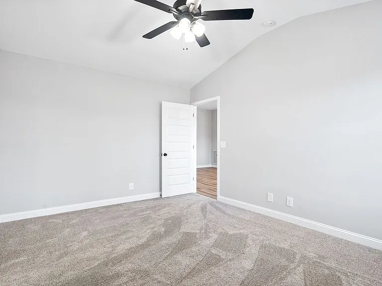 338 Galway Dr — Photo 18