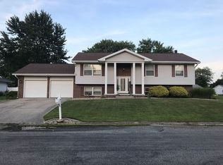 1708 Linda Ln, Olney, IL 62450