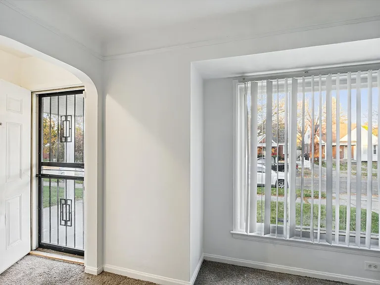 10010 Bramell Franklin D Roosevelt — Photo 2