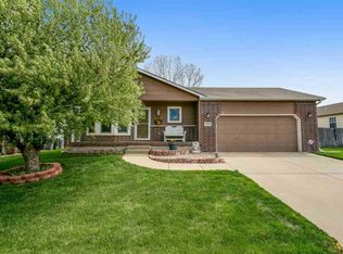 2024 S Stony Point Ln, Wichita, KS 67209
