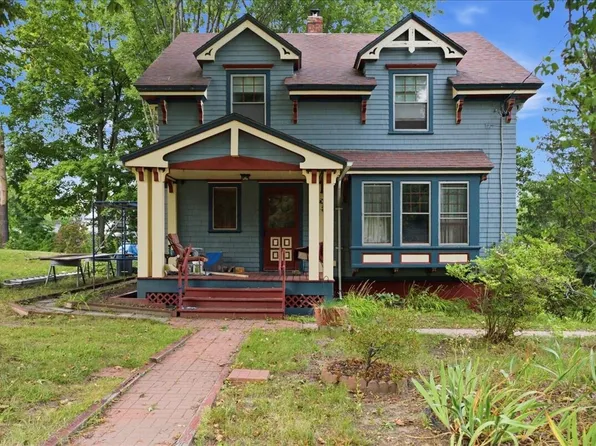 27 W Dartmouth Street, Auburn, ME 04210