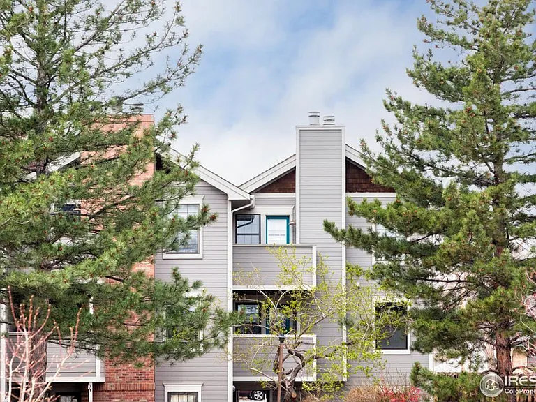 1405 Broadway St #203 — Photo 16