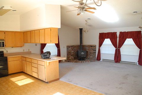 5th image of 713 S Scenicview Dr