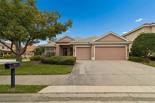 2204 Elizabeth Way Photo 1