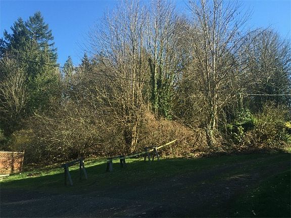 4th image of 2111 26th Ave NW