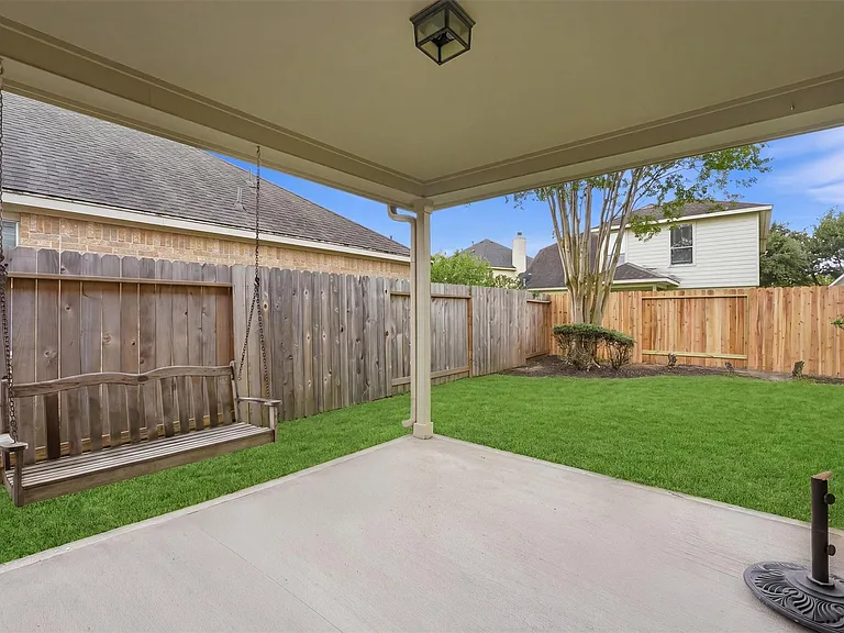 20931 Hamlet Ridge Ln — Photo 13