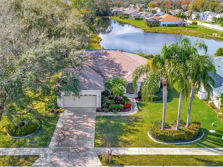 6738 Peach Tree Creek Rd — Photo 1