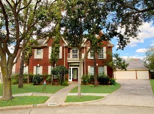 16806 Willow Bend Ct, Sugar Land, TX 77479