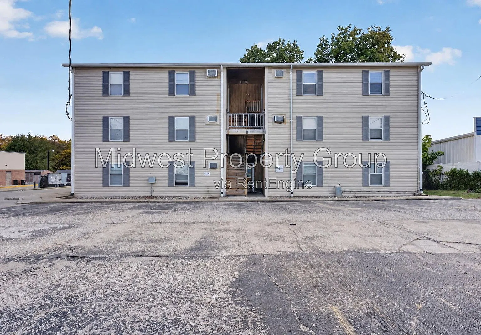 2 bed, 1.0 bath, 850 sqft, $925 — Photo 1