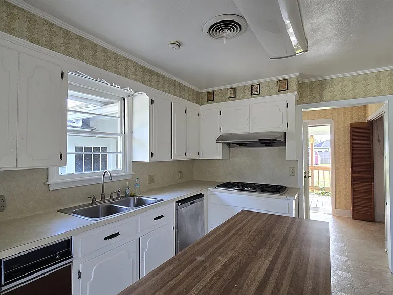 560 Staring Ln — Photo 10