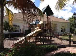 6104 Myrtlewood Cir W, Palm Beach Gardens, FL 33418