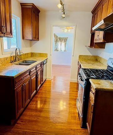 5th image of 6815 Sowell Ave