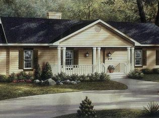 12961 300th St, Lindstrom, MN 55045