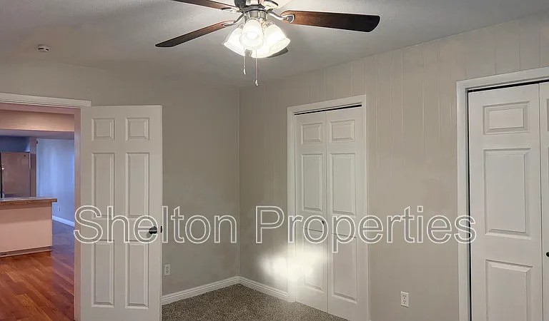 523 E Malibu Dr — Photo 11