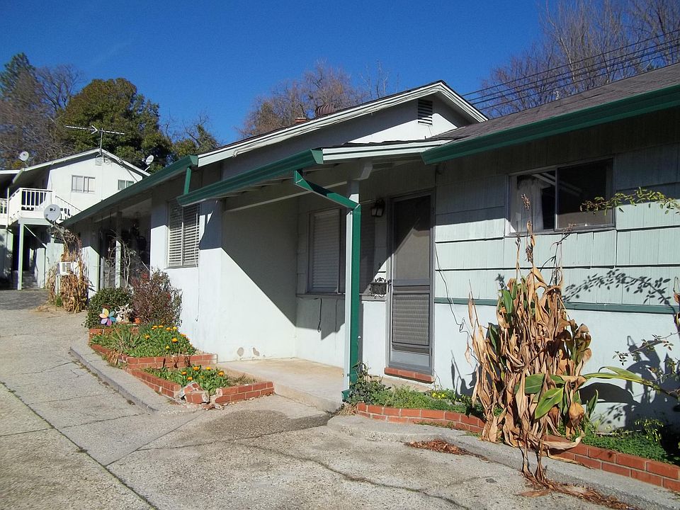 1st image of 485 Finley St APT 2