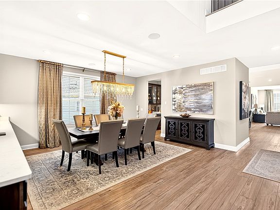 5th image of 129 Liberty Blvd