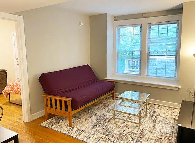 1009 Madison St #4 — Photo 3