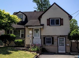 276 Galvan Pl, Bergenfield, NJ 07621