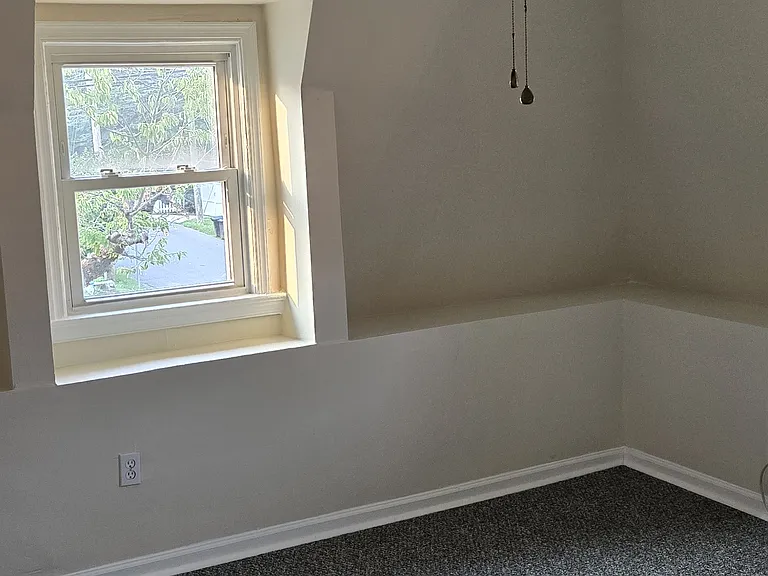 732 Thayer Ave — Photo 16