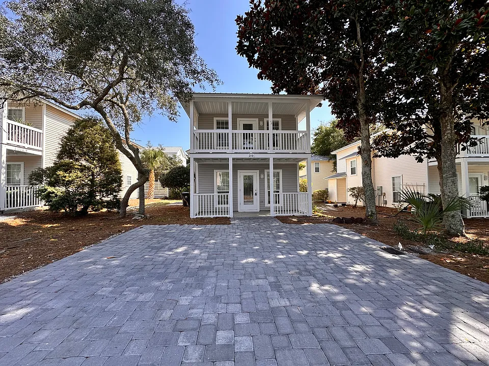 210 Redfish Cir
