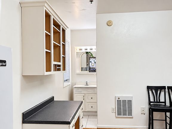 2nd image of 115 N Merritt Mill Rd #205