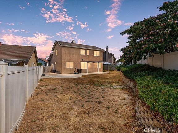 3rd image of 909 Heron Dr