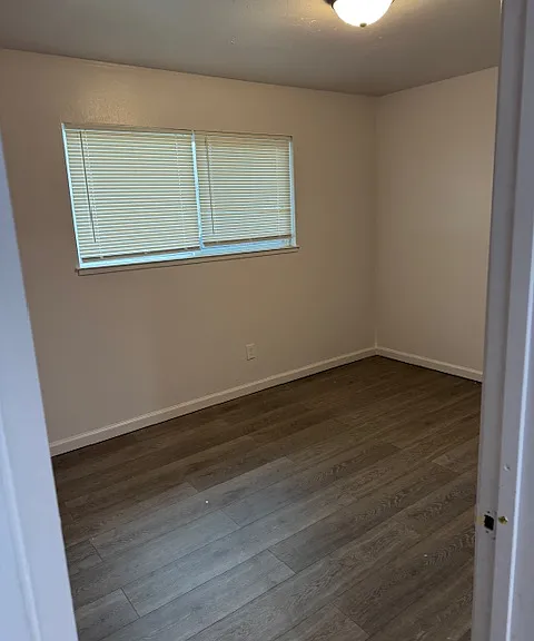 2117 Manzanita Way #B — Photo 6