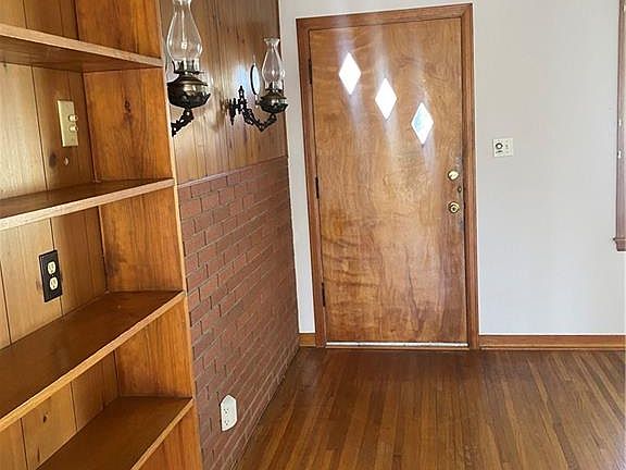 5th image of 107 Burmon Dr