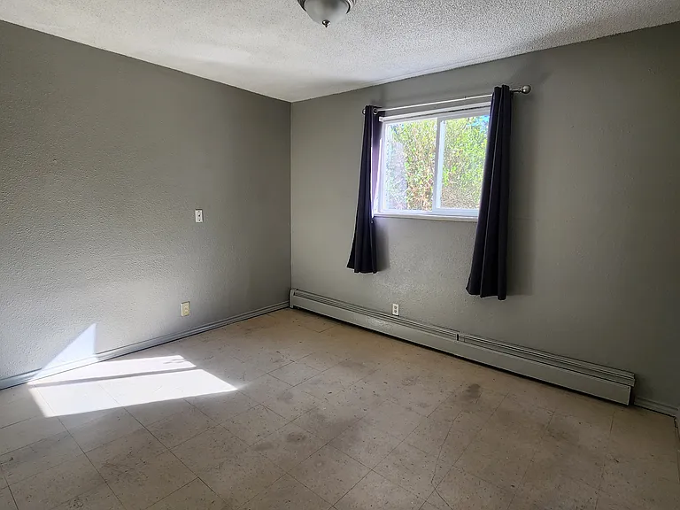1363 Mobile St #1363 — Photo 10