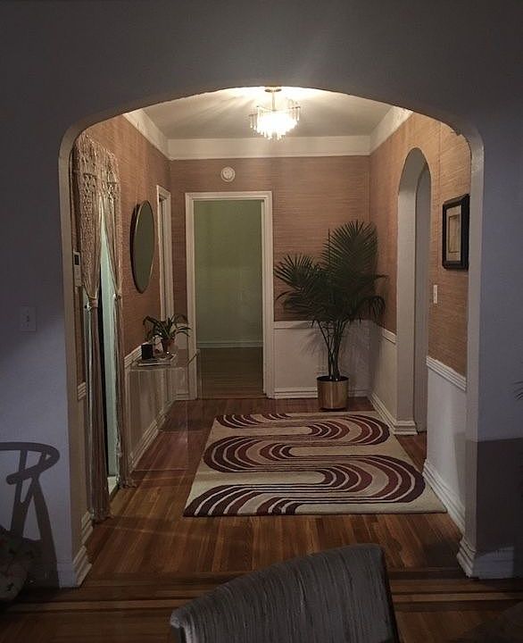 2nd image of 4119 41st St #5B