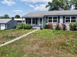 39 Bond Ave, East Longmeadow, MA 01028