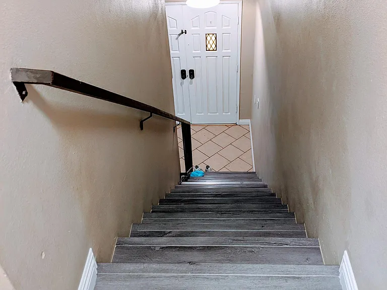 219 Toronto Ave #1 — Photo 8