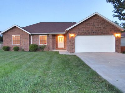 572 S Canterbury Ln, Nixa, MO, 65714