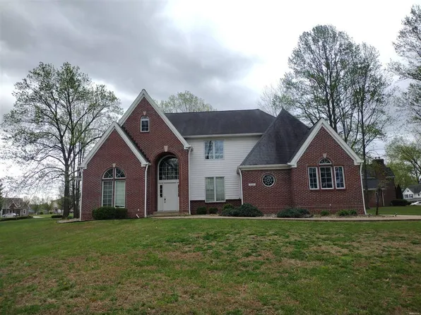 2721 Morgan Dr, Bedford, IN 47421