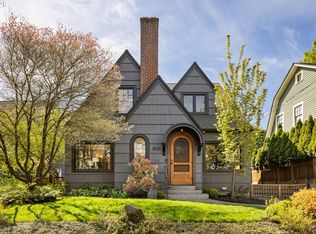 3826 NE Couch St, Portland, OR