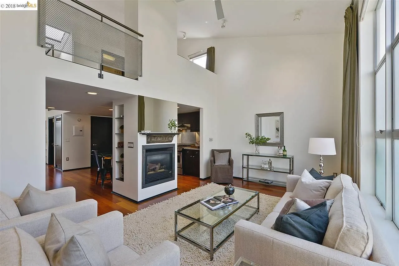 3405 Helen St APT 6 photo 1
