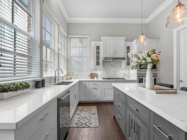 6054 Kansas St, Houston, TX 77007