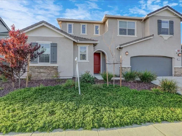 579 Honeysuckle Dr, Vacaville, CA 95687