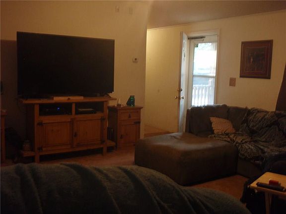 2nd image of 14100 Flatt Cir
