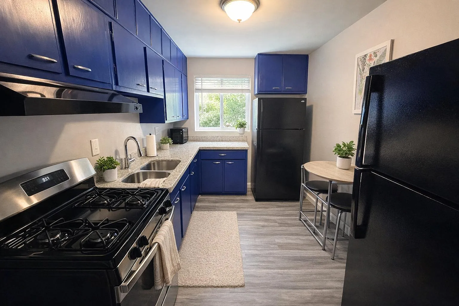 4 bed, 3.0 bath, 2000 sqft, $667 — Photo 2