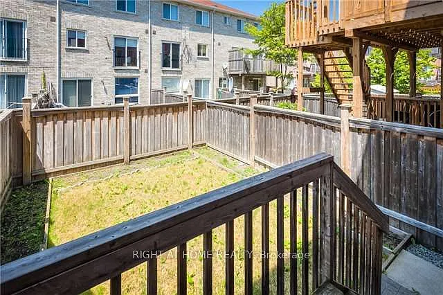 10 Wilkes Cres — Photo 15