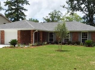 9200 Hermitage Pl, River Ridge, LA 70123