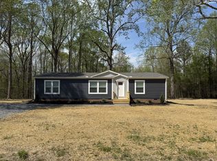 202 Carter Ridge Rd, Westmoreland, TN 37186