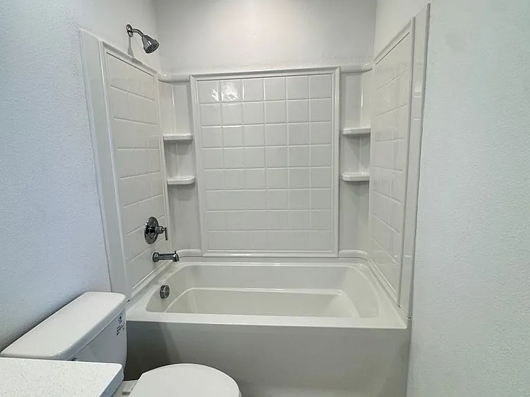 8528 Daybreak St — Photo 23