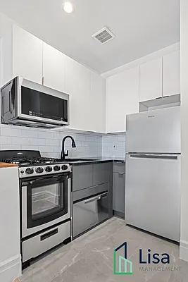 Rented by Lisa Management Inc | media 8