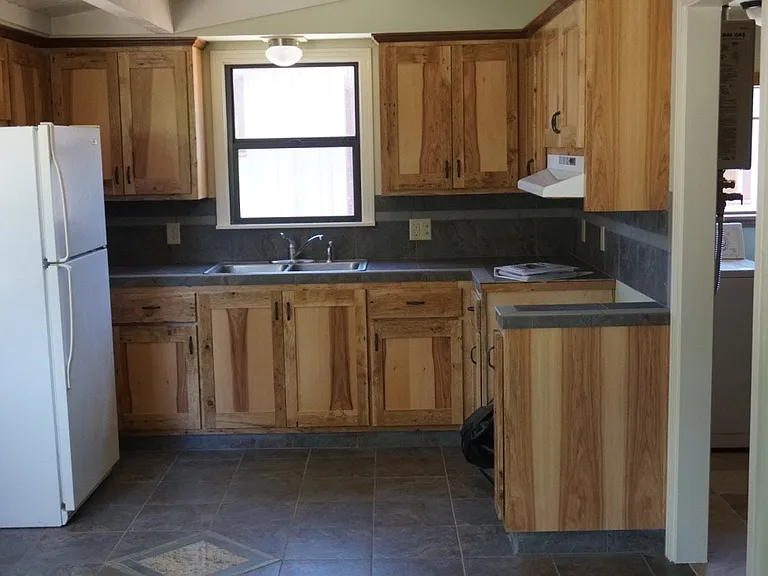 141 Beverly Dr #A — Photo 2