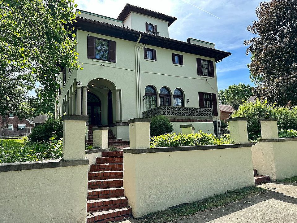2nd image of 1428 Huffman Ave